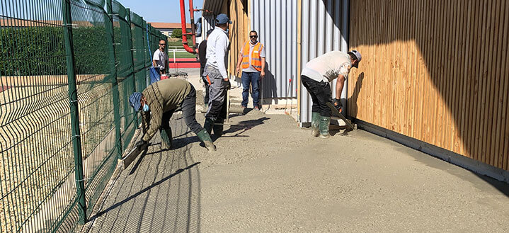 Réalisation de travaux d’aménagement extérieur pour les terrains de sport par LAM BTP enrobé et en goudronnage à Nîmes et Montpellier