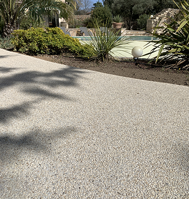 A Béziers, réalisation d'un béton coloré